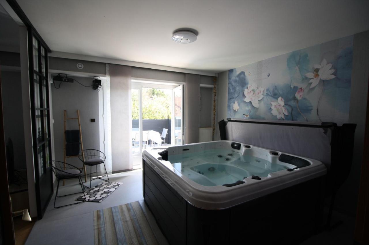 Villa Faby, Jacuzzy Sauna Privatif Saint-Maurice  Exteriör bild